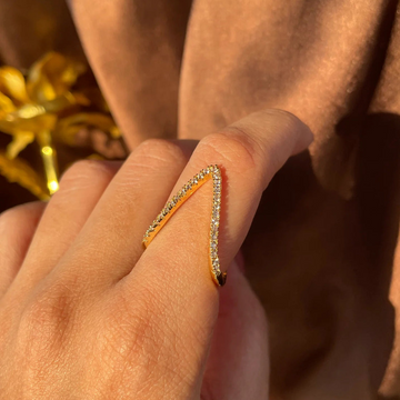 Twis Diamond Ring